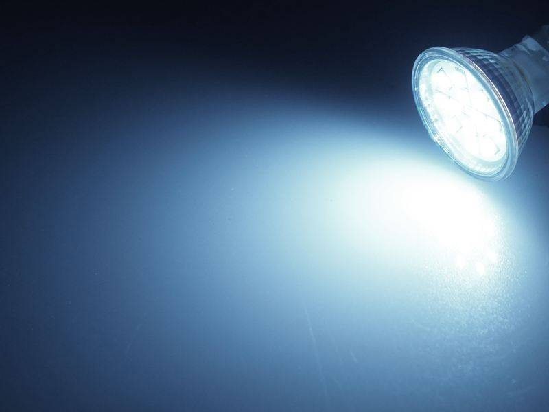 Helios MR11 LED pære 12V